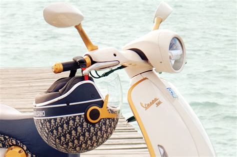 dior vespa helm kaufen|Dior Vespa 946.